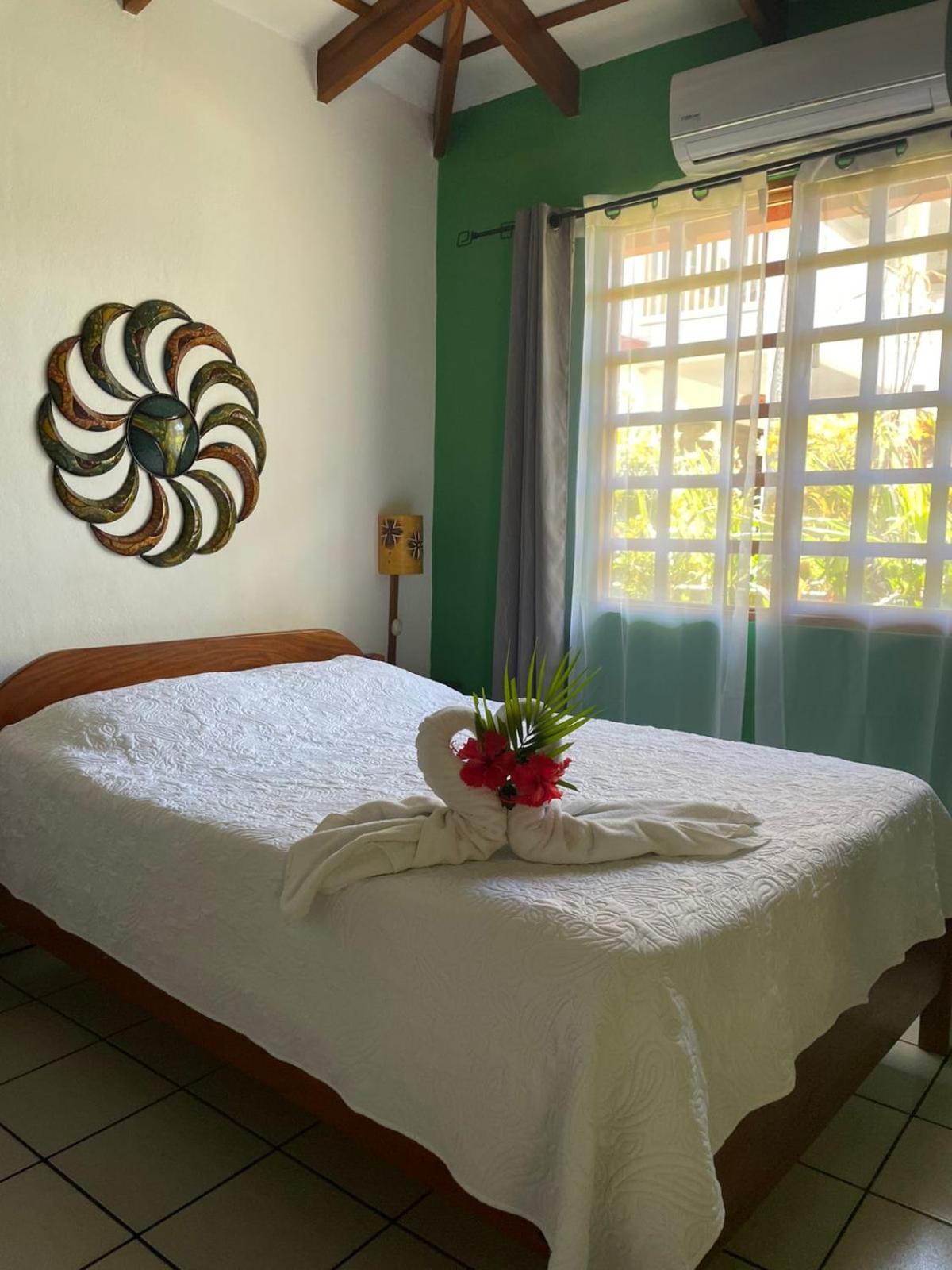 Cabinas El Colibri Puerto Carrillo Dış mekan fotoğraf